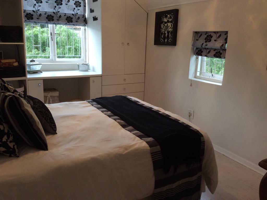 On Broadwalk Cottage كيب تاون المظهر الخارجي الصورة