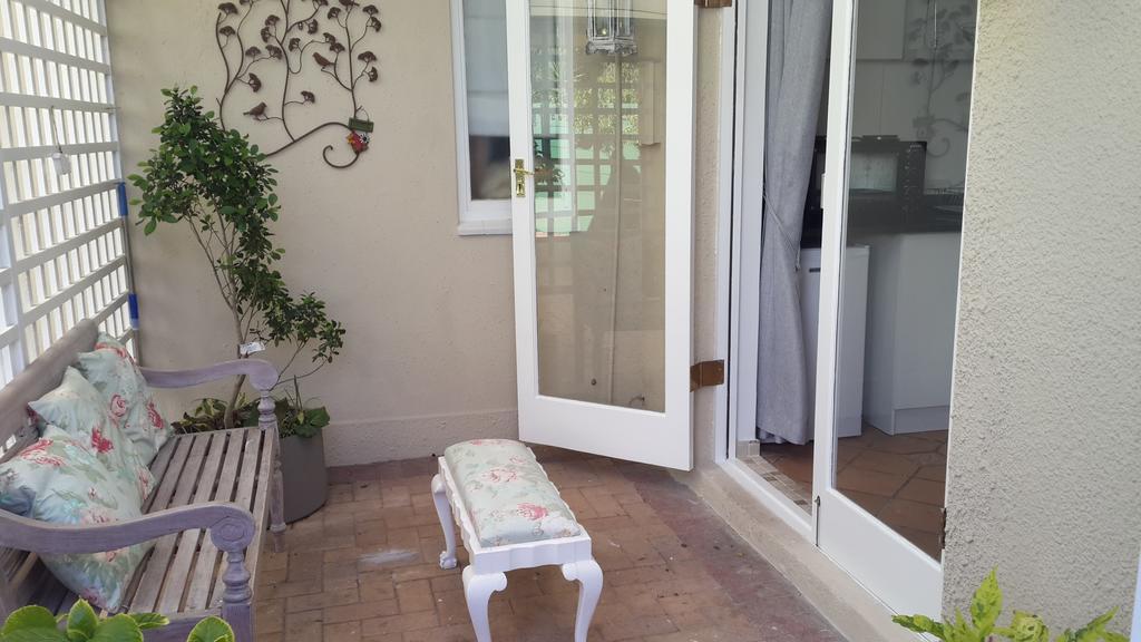 On Broadwalk Cottage كيب تاون الغرفة الصورة
